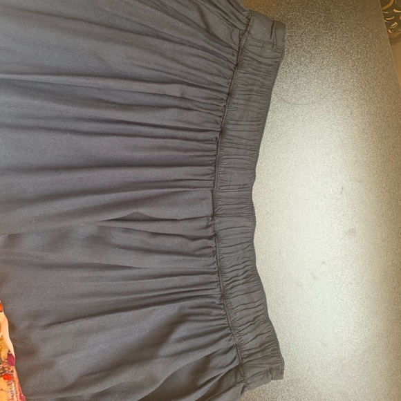 Mossimo Supply Co. Black Women's High-Low Skirt Flowy size Small/Petite - Picture 9 of 16